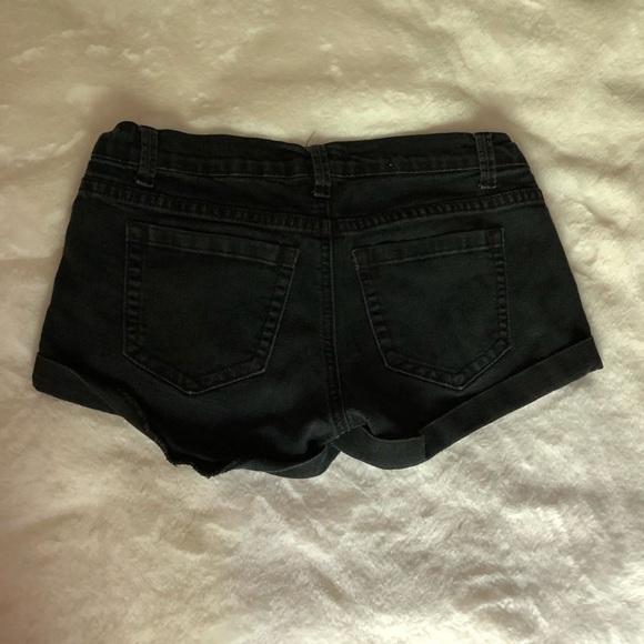 Forever 21 black shorts - Picture 6 of 7